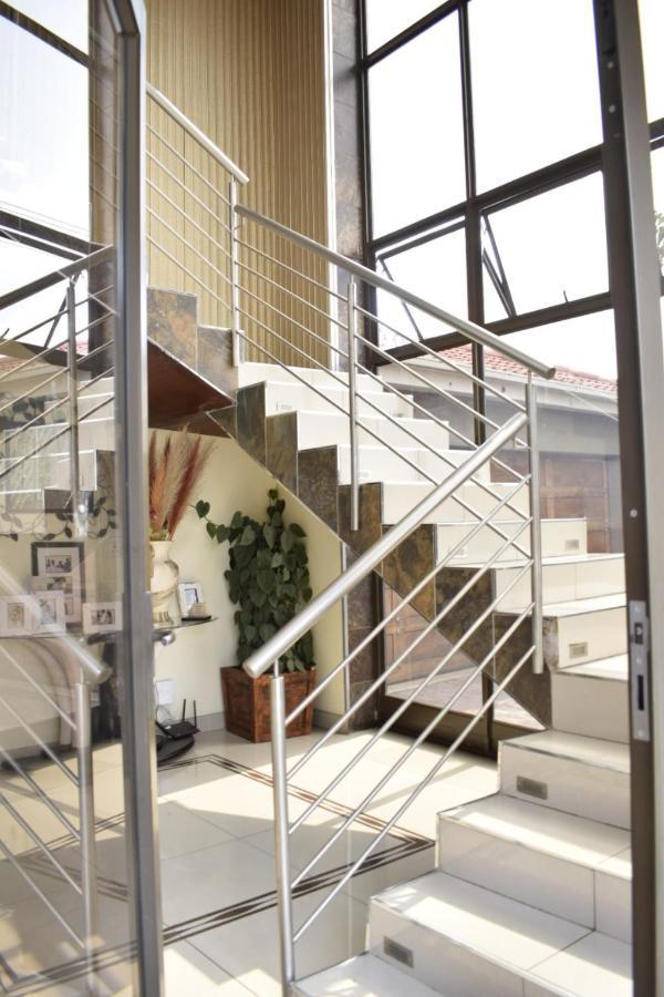 Lalela House Apartment Johannesburg Ngoại thất bức ảnh