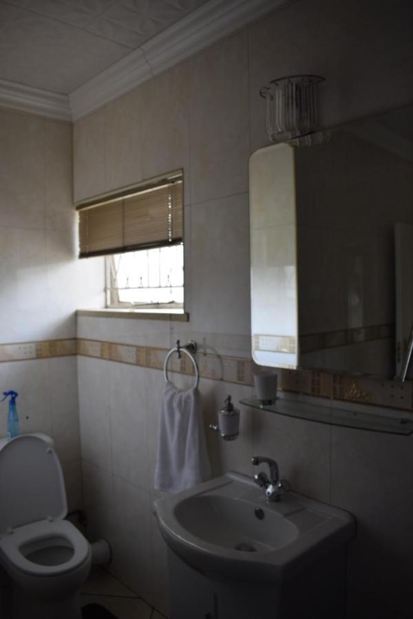Lalela House Apartment Johannesburg Ngoại thất bức ảnh