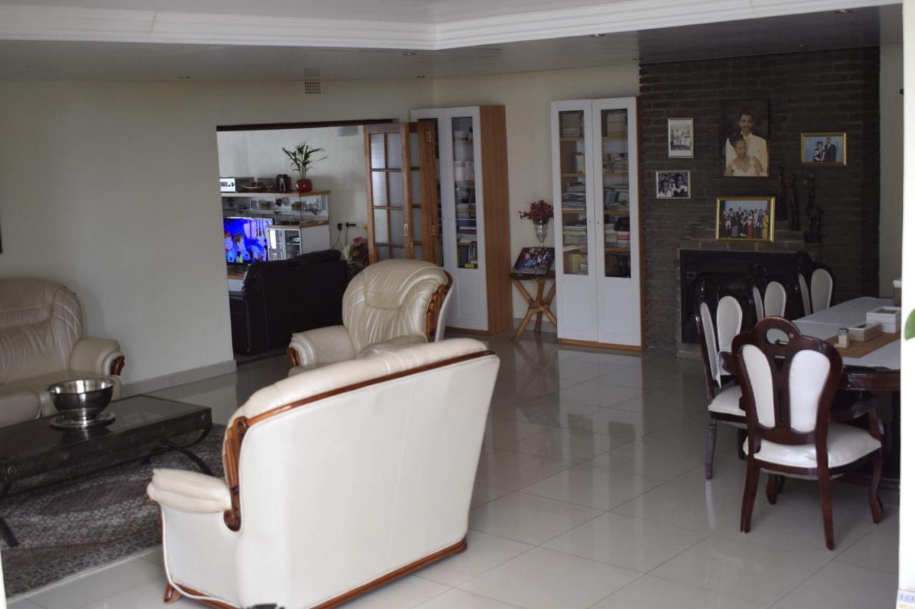 Lalela House Apartment Johannesburg Ngoại thất bức ảnh