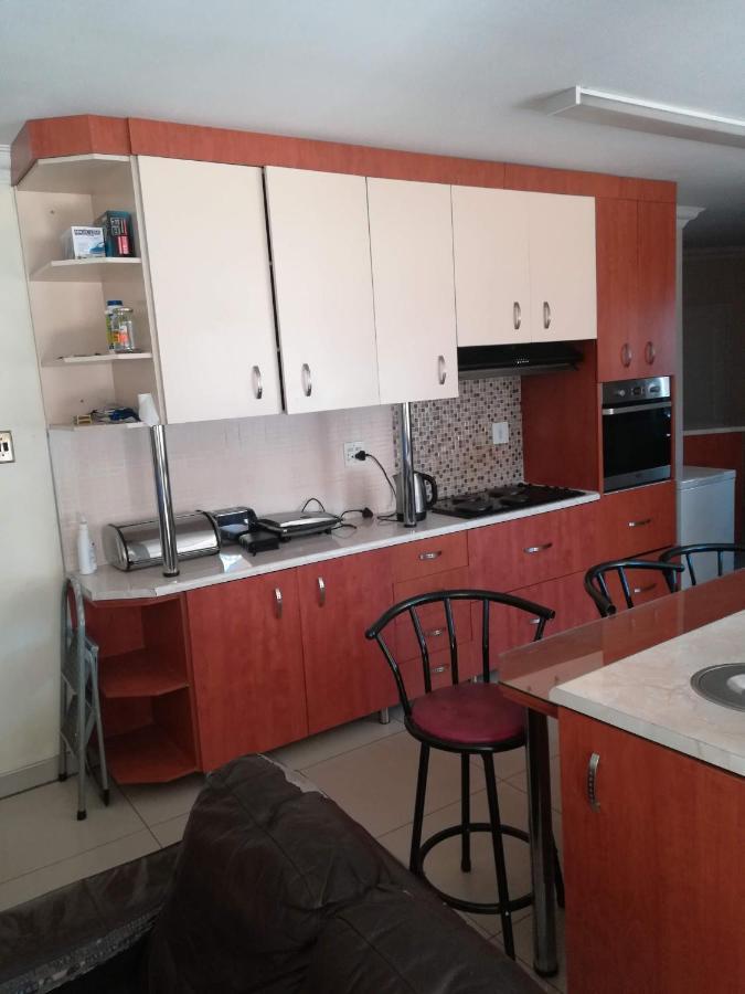 Lalela House Apartment Johannesburg Ngoại thất bức ảnh