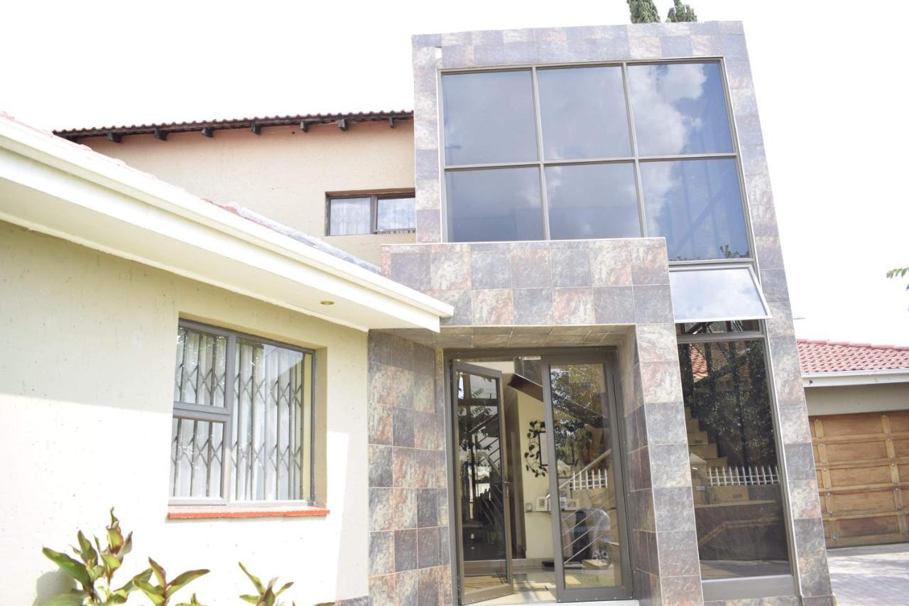 Lalela House Apartment Johannesburg Ngoại thất bức ảnh
