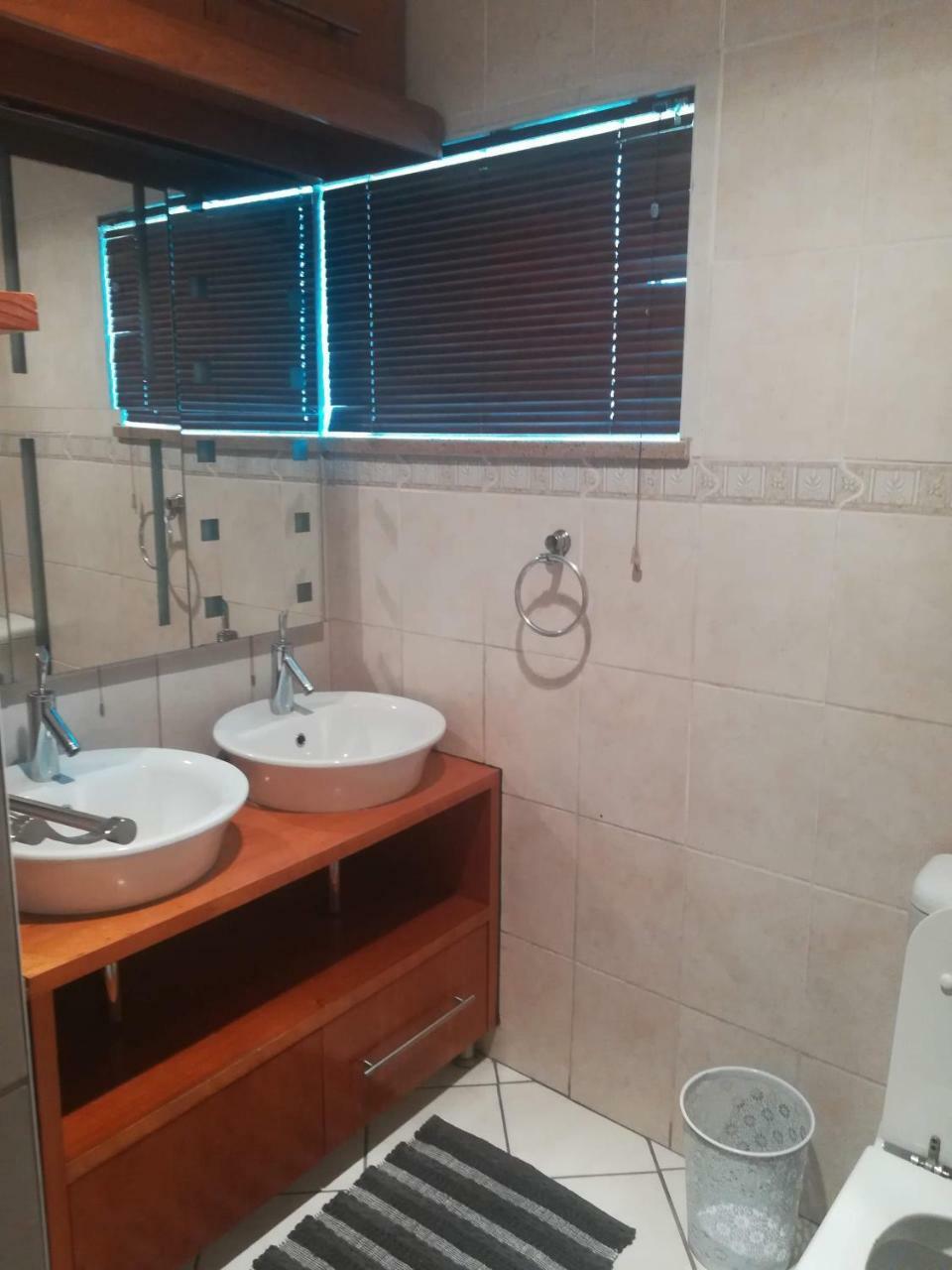 Lalela House Apartment Johannesburg Ngoại thất bức ảnh