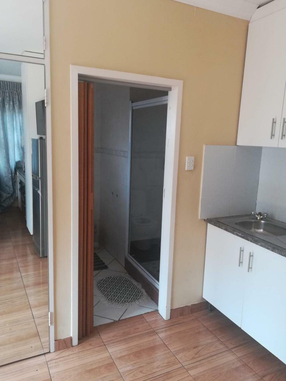 Lalela House Apartment Johannesburg Ngoại thất bức ảnh