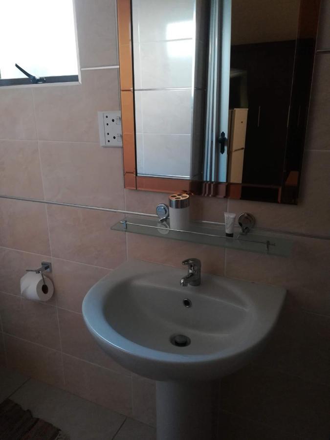 Lalela House Apartment Johannesburg Ngoại thất bức ảnh